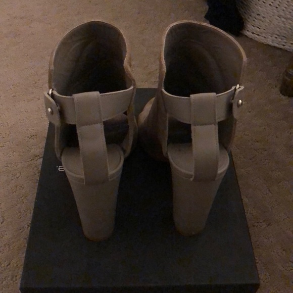 Vince Addison Heels - Picture 5 of 6